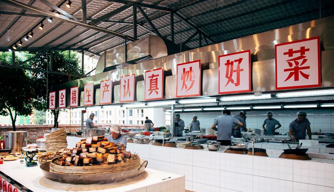 川菜这样的餐饮空间设计会不会让你想当年？